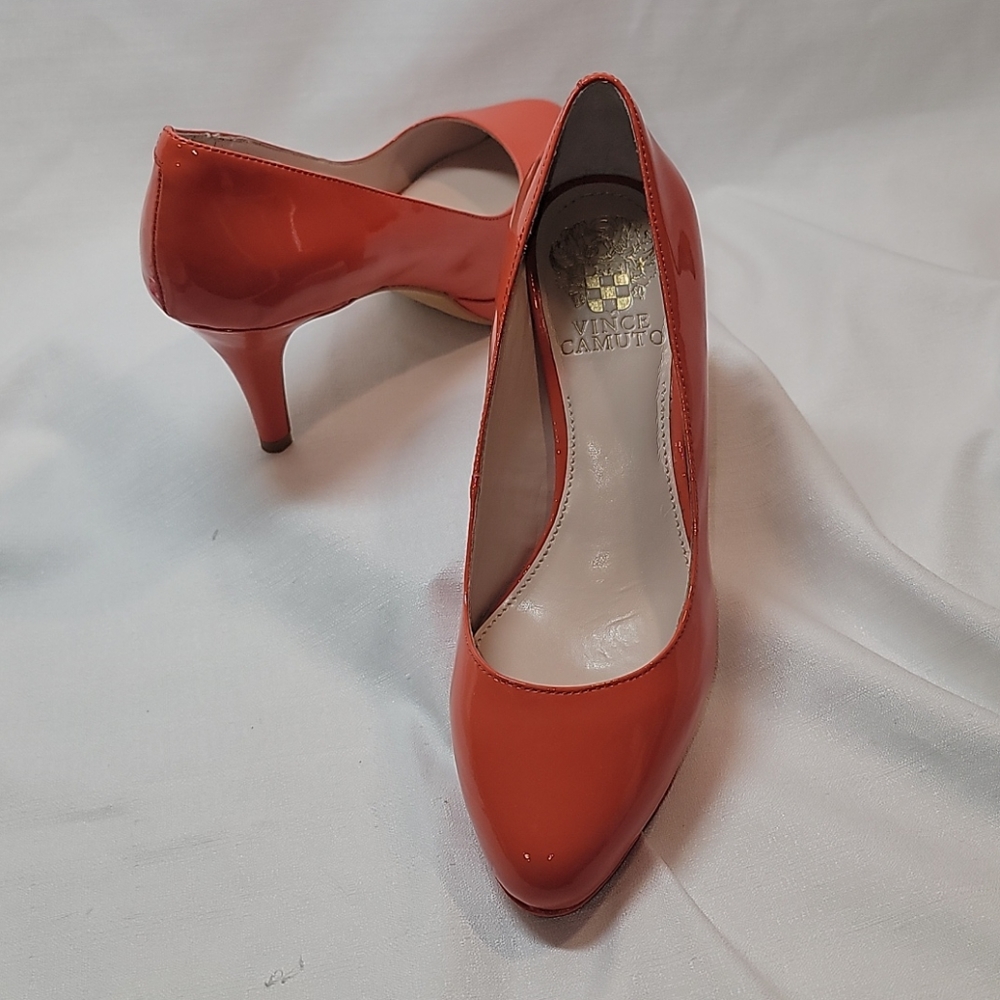 Vince Camuto orange heels. Size 6. Brand New.